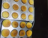 A picture of step 3 of Eid cup cakes.