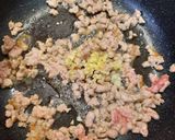 韭菜皮蛋炒肉末的食譜步驟2照片