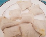 A picture of step 6 of Bread Samosa.