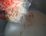 A picture of step 1 of Strawberry falooda.