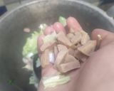Foto langkah ke 4 dari resep Nasi Goreng Daun Jeruk.