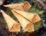 Foto langkah ke 4 dari resep Pangsit Cornetto Mie.