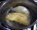 Foto del paso 2 de la receta: Empanadas de salmón con queso crema