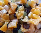 A picture of step 4 of Khati meethi fruit chat.
