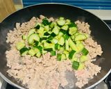 小黃瓜炒絞肉的食譜步驟2照片