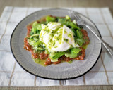 Foto del paso 5 de la receta: Pak choi con tomate confitado, burrata trufada y pesto