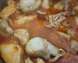 Csirkepörkölt pirított gombával recept fázis 5 fotója