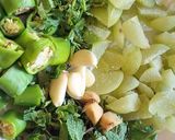 A picture of step 1 of Amla chutney.