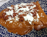 Foto del paso 8 de la receta: Enfrijoladas con chorizo