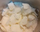 A picture of step 2 of Mini apple cinnamon pies.