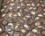 Foto langkah ke 7 dari resep Shiny Fudgy Brownies.
