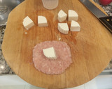 Foto del paso 3 de la receta: Mini Burger con queso en salsa