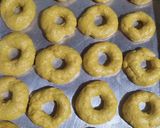Foto langkah ke 5 dari resep Donat labu kuning ala kadarnya.