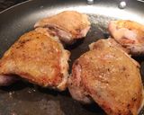 A picture of step 4 of Garlic lemon rosemary chicken thighs.