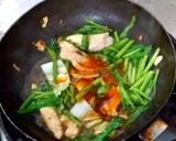 รูปขั้นตอนการทำที่ 5 ของ สุกี้แห้งไก่