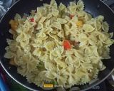 A picture of step 5 of Farfalle Pasta With Red Sauce.