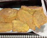 Foto del paso 4 de la receta: Sandwich de milanesa de berenjena en pan de papa con salsa de zanahoria 🍆🥕🍅🥔