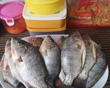 รูปขั้นตอนการทำที่ 2 ของ ปลานิลแดดเดียว(ทอด)​🐟🌞👩‍🍳