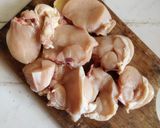 Foto langkah ke 1 dari resep Ayam Goreng Bawang Putih Khas Batam.