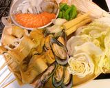 รูปขั้นตอนการทำที่ 1 ของ ซุปหม้อไฟโอเด้งทะเล ซุปออมุกเค้กปลาแผ่นเกาหลี Korean Fish Cake Soup (어묵국)🍡🍢style by barbie👩🏼‍🍳