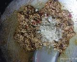 A picture of step 2 of Till Cherry Chikki.