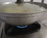 Foto langkah ke 3 dari resep Ayam kuah kuning.