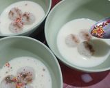 Foto langkah ke 3 dari resep Bola Nasi dengan Susu.
