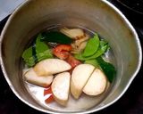 รูปขั้นตอนการทำที่ 4 ของ ต้มยำไข่เจียวน้ำข้น
