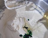 Foto langkah ke 3 dari resep Bolu Pandan Keju Lumer.