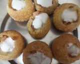 A picture of step 3 of Sev puri.