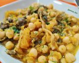 Foto del paso 7 de la receta: Potaje de garbanzos con calabaza y angula de monte silvestre