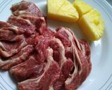 彩豔菠蘿炒羊梅花的食譜步驟1照片