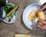 A picture of step 2 of Creamy fruit chat.