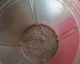 A picture of step 2 of Banana Nutella Smoothie.