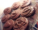 Foto del paso 4 de la receta: Alfajorcitos riquísimos y fáciles para los más pequess!!