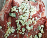 Foto del paso 1 de la receta: Aguja de cerdo rellena de queso roquefort y jamón cocido