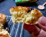 Foto langkah ke 8 dari resep Roti Gulung Keju kismis.
