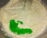 Foto langkah ke 3 dari resep Bolu Gulung Pandan Kukus.