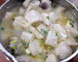Hình bước làm 3 của món Chân gà hầm khoai sọ