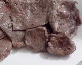 Foto del paso 2 de la receta: Carne a la cacerola con cebolla y papas a la española
