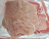 Aszalt szilvával töltött, baconos pulykamell recept fázis 3 fotója