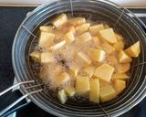 Foto del paso 3 de la receta: Bacalao skrei en salsa de queso y pimiento