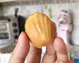 Foto langkah ke 9 dari resep French Butter Madeleine.