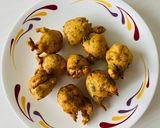 A picture of step 4 of Methi na gota.