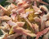 Foto del paso 3 de la receta: Ensalada de espinacas y trucha ahumada
