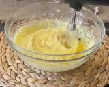 صورة لخطوة 2 من وصفة كيك بحبيبات الشوكولاتة (الكيك المفضل عندي 😋😋😋)