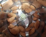 केसर बादाम शेक (Kesar badam Shake recipe in Hindi) रेसिपी चरण 3 फोटो