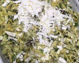 A picture of step 1 of Zucchini & Mushroom Pie.