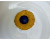 A picture of step 11 of Yam Donuts.