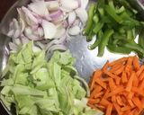 A picture of step 1 of Schezwan Rice.